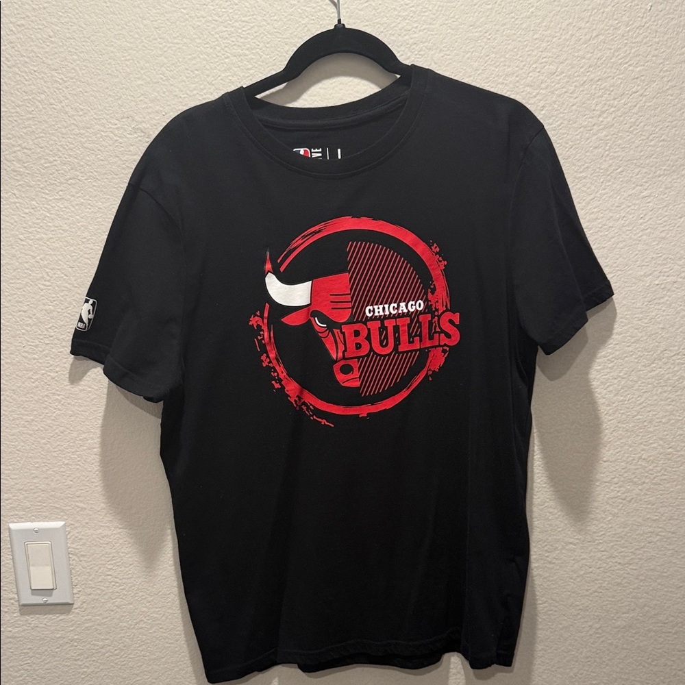 NBA Chicago Bulls Black and Red Tee